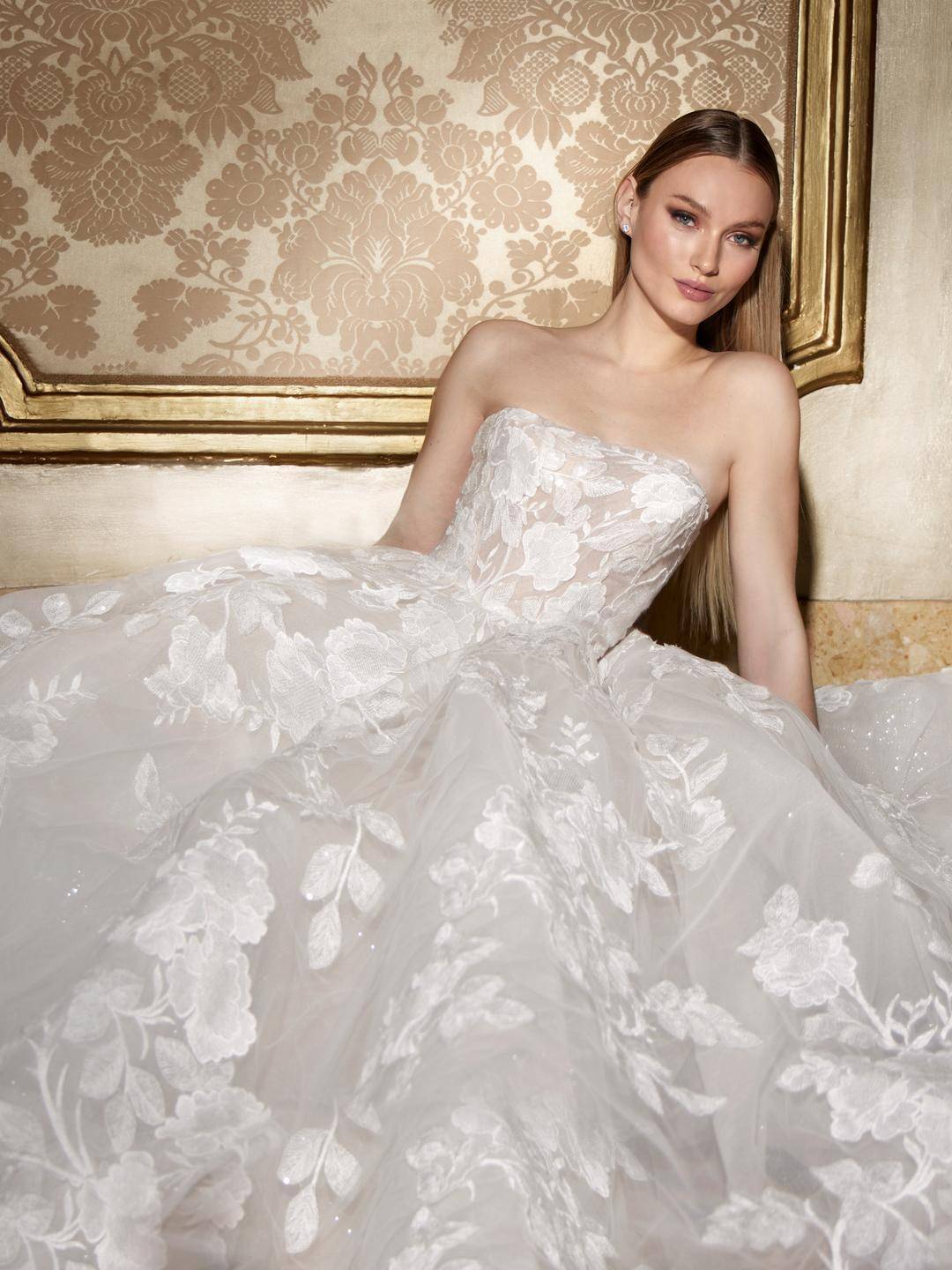 robe de mariée romantique brodée Pronovias Marseille