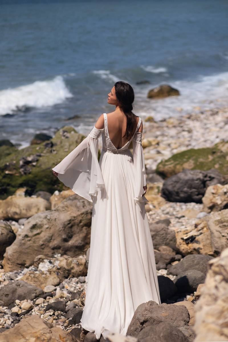 Robe manche pagode deals