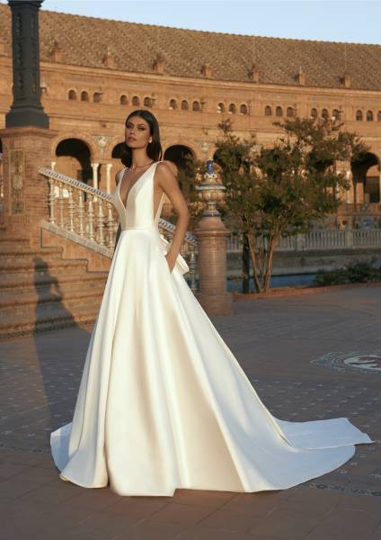 Sublime robe de mariée à Aix-en-Provence forme princesse FERNANDA by Marchesa