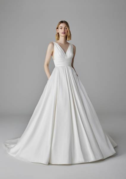 Boutique pour acheter une robe de mariée Pronovias à Plan de campagne zone commerciale 