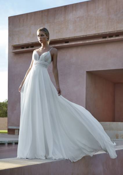 retrouvez dans votre boutique Igilles près de Marseille, la nouvelle collection Marchesa by Pronovias 2024 modèle MORGAT