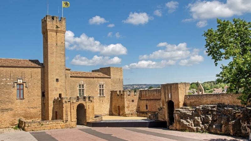 Mariage à Aix-en-Provence : Guide des plus beaux domaines et lieux de réception 2026