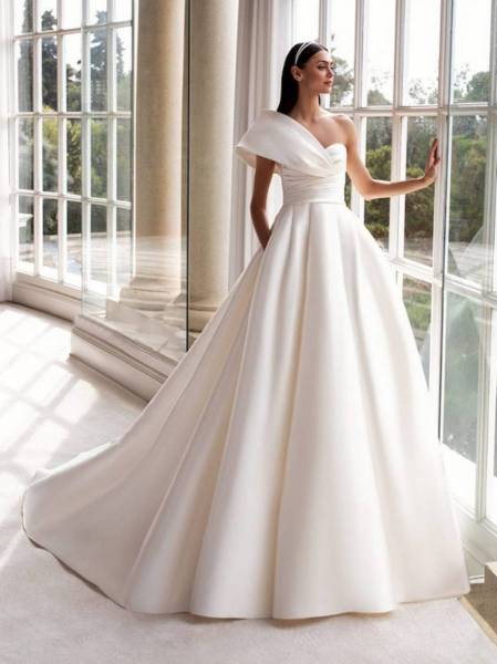 Robe de mari e SEDNA style Princesse en mikado retrouver dans